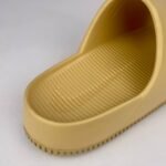 NIKE CALM SLIDE POUR HOMMES - SESAME – Image 3