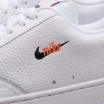NIKE COURT VINTAGE PREMIUM - WHITE – Image 2