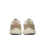NIKE INITIATOR - LIGHT BONE CARGO KHAKI – Image 4