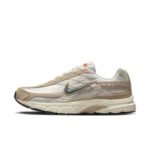 NIKE INITIATOR - LIGHT BONE CARGO KHAKI