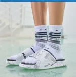 PEAK TAICHI LIGHTWIGHT SLIPPERS - WHITE / BLACK – Image 2