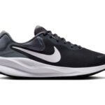 Nike Revolution 7