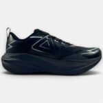 RUNNING SHOES
