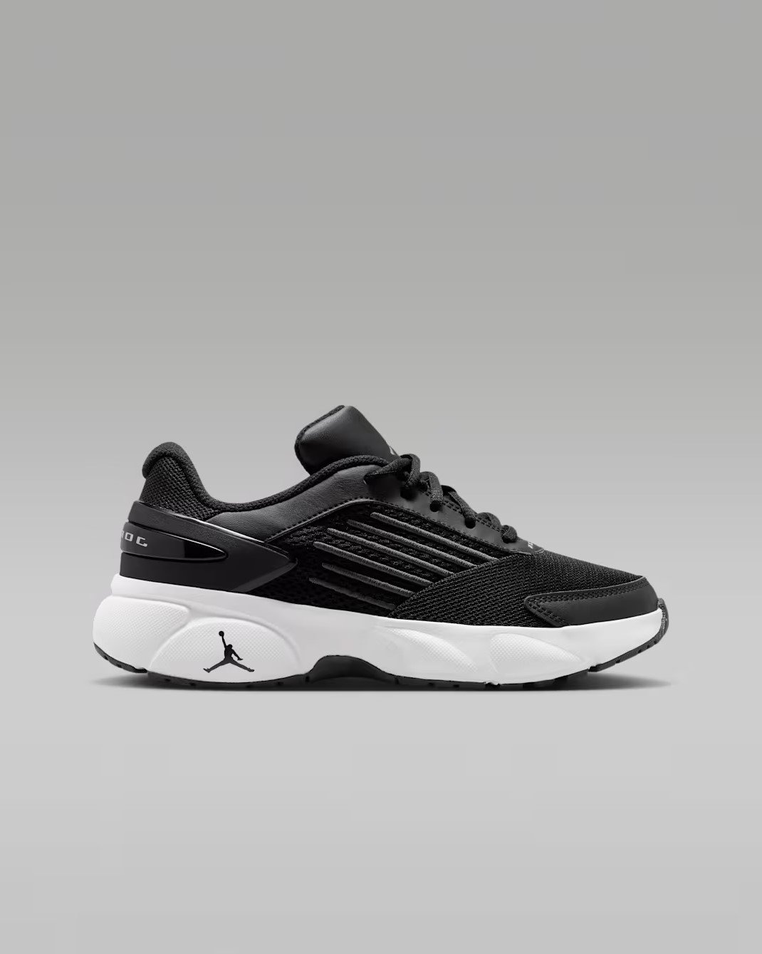JORDAN+TRUNNER+FLOW+(GS) Jordan Trunner Flow – Image 1