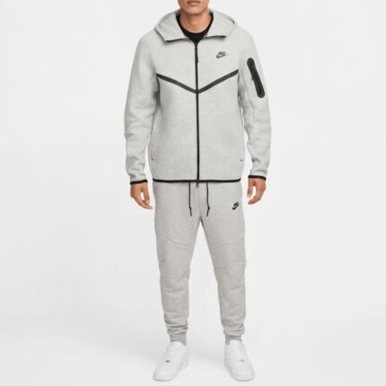 ENSEMBLE NIKE TECH ZIP-UP HOODIE