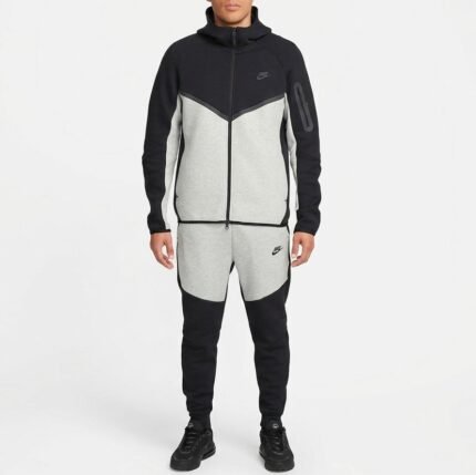 ENSEMBLE Nike Tech Windrunner